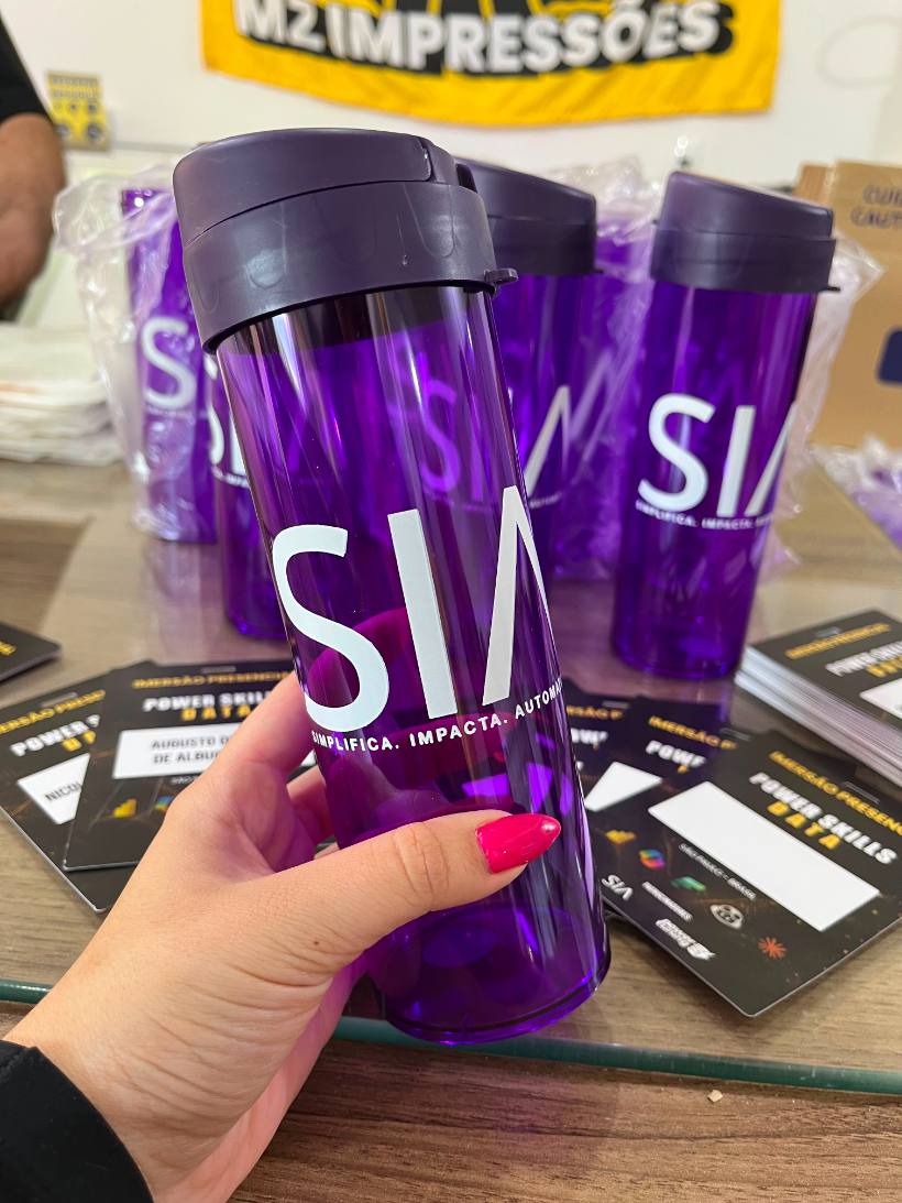 Material personalizado entregue pela MZ Impressões